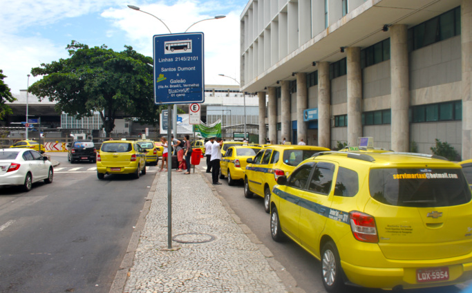 Entenda o táxi no Rio de Janeiro.